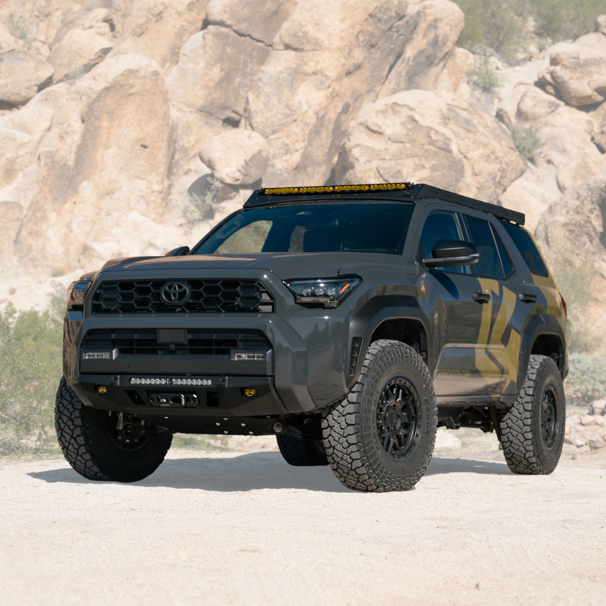 4Runner Lo-Pro Winch Bumper / 6th Gen / 2025+ (Raw)