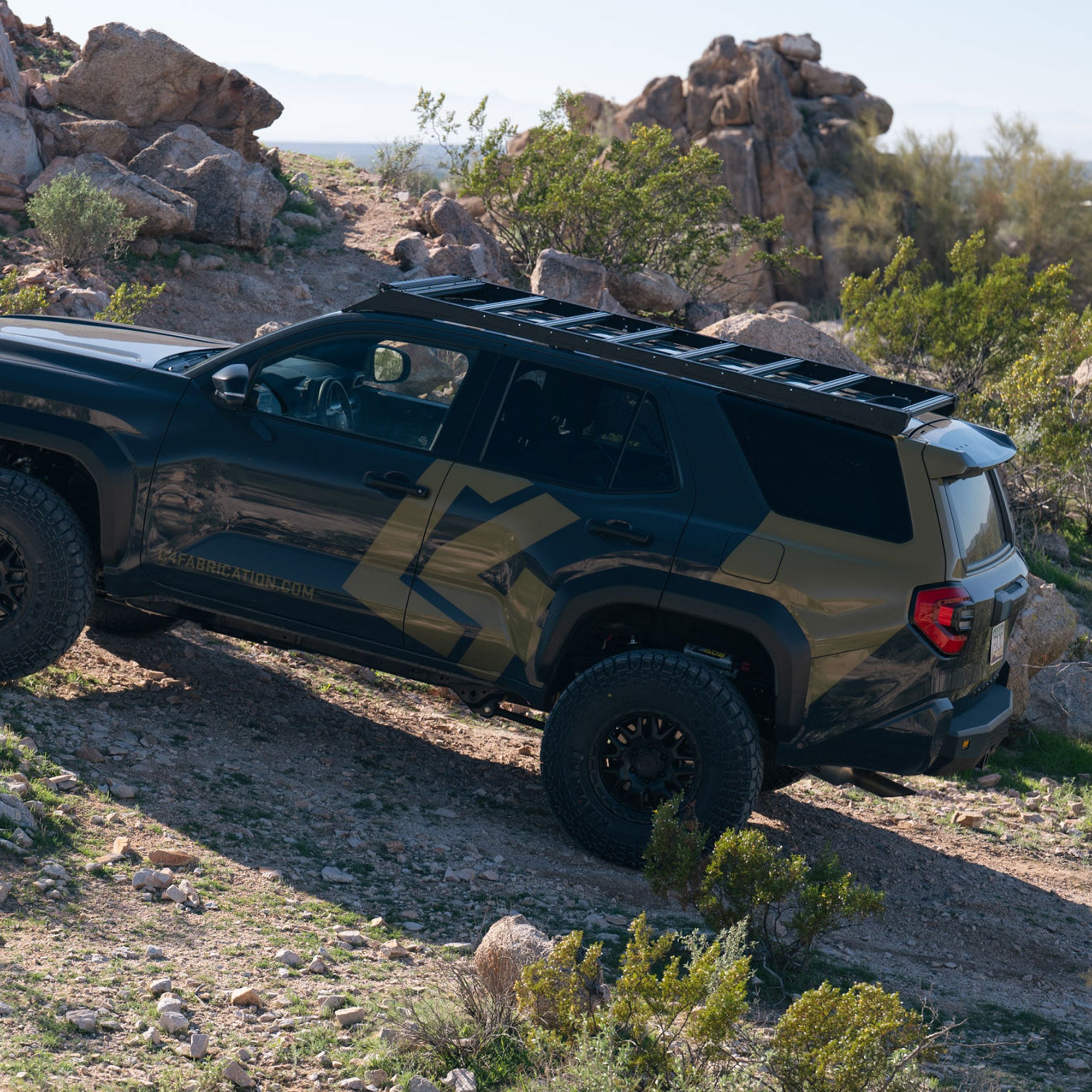 4Runner Roof Rack with Optional Light Bar Mount / 6th Gen / 2025+ (With Light Mount)