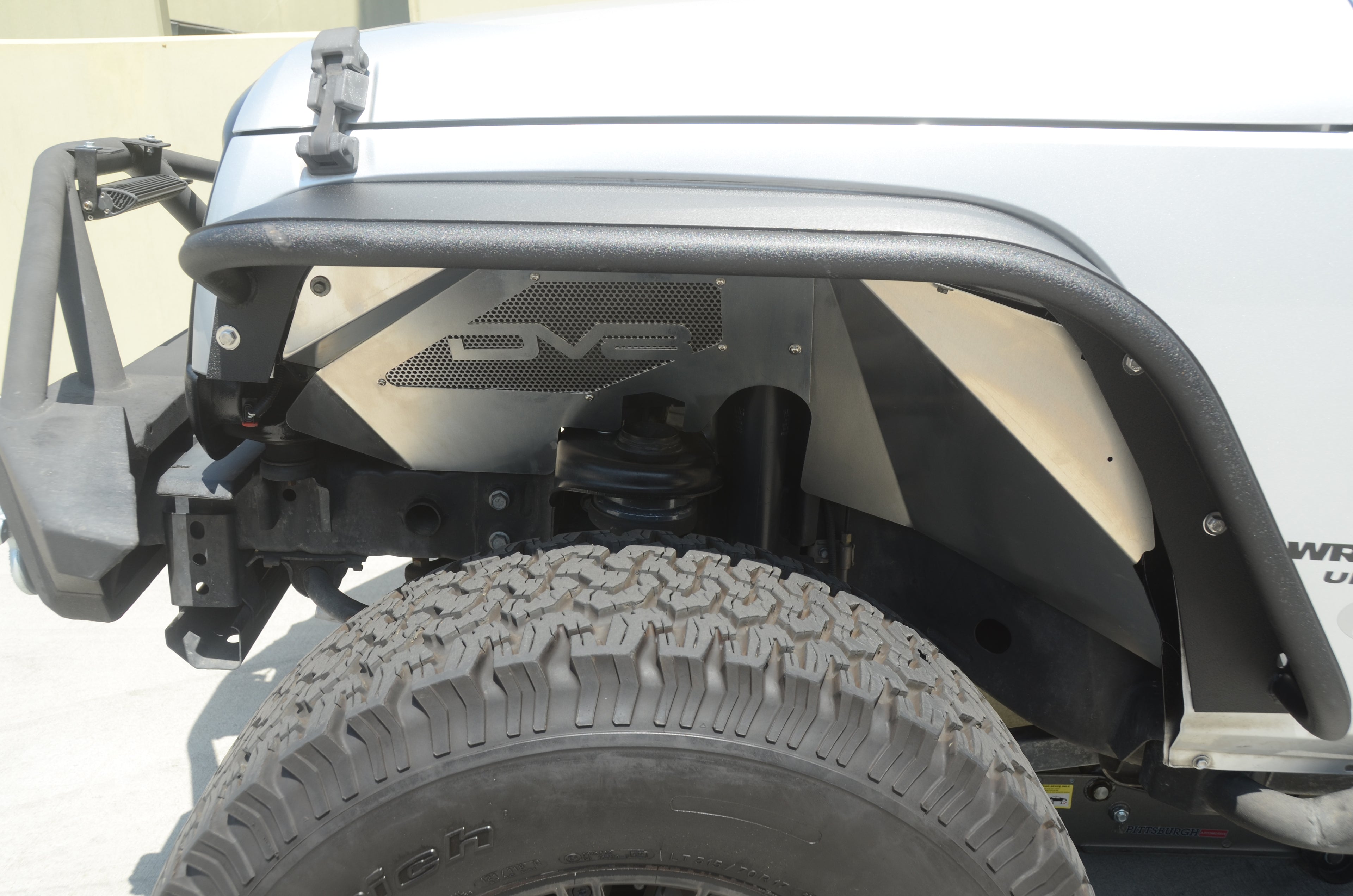 Jeep JK Front Inner Fenders Black Or Raw