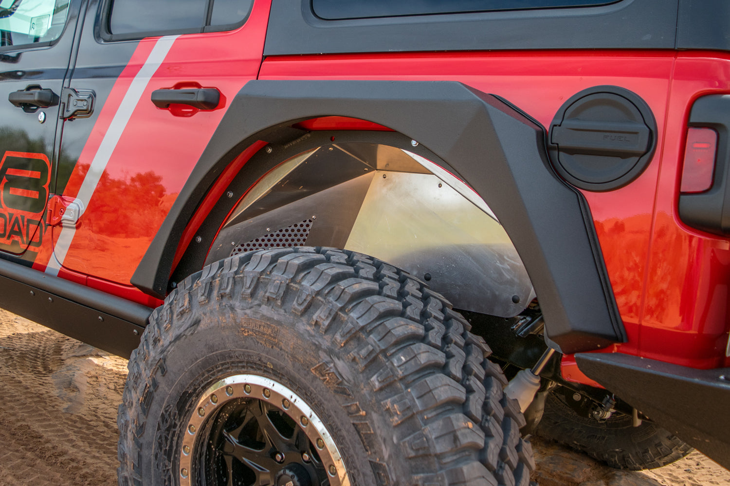 Jeep JL Rear Inner Fenders Black Or Raw